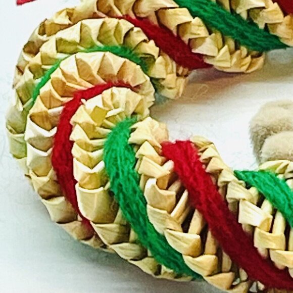 Vintage Christmas Ornament Straw Wreath With Teddy Bear Green & Red Wool Strings - Picture 10 of 12